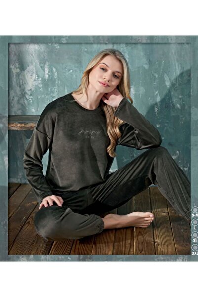 İpek Kadın Uzun Kol Kadife Pijama Takımı