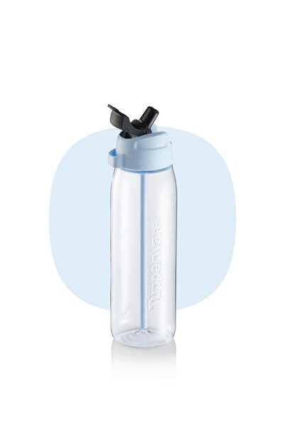 Tupperware 750 ml premium bottle with straw