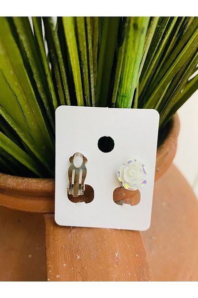 1PARÇAMAVİ Pearl White Rose Compression Pinched Clip Earrings - Non-perforated Earrings