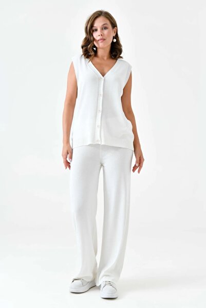 WOMAN VISION V-Neck Sleeveless Vest and High Waist Wide Leg Knitwear Trousers - Ecru Set 103