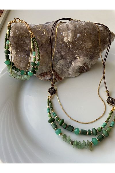 azra takı tasarım Authentic Short Women's Necklace and Bracelet Set with Crystal and Broken Natural Stone