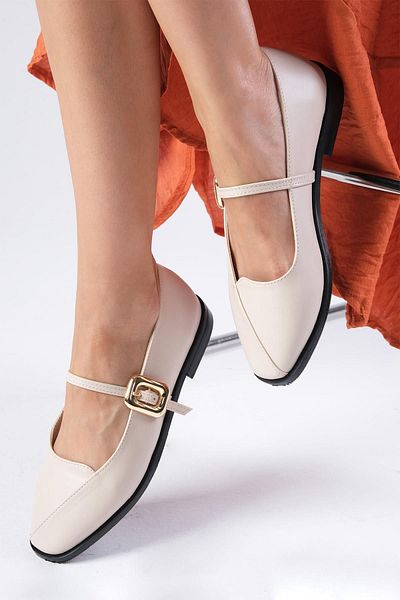 Mio Gusto Juliet - Nude Women's Ballerina Shoes with Side Buckle