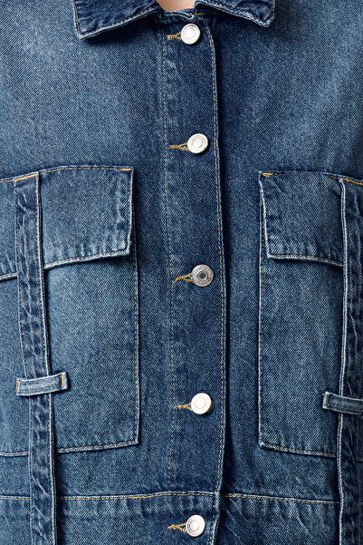 Trendyol Collection Jachetă oversize din blugi albastru - buzunar cargo, TWOAW25CE00021