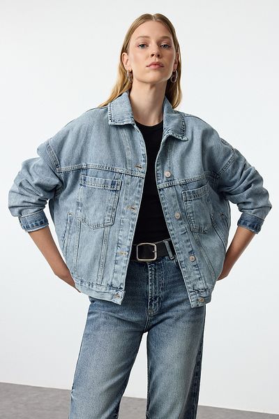 Trendyol Collection Übergroße blaue Jeansjacke - TWOAW25CE00045