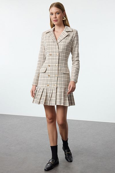 Trendyol Collection Kostkované tkané šaty Ecru - TWOAW23EL00870