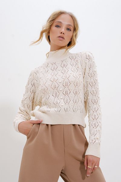 Trend Alaçatı Stili Ecru Turtleneck Pearl Knitwear Sweater - Alc-X12687