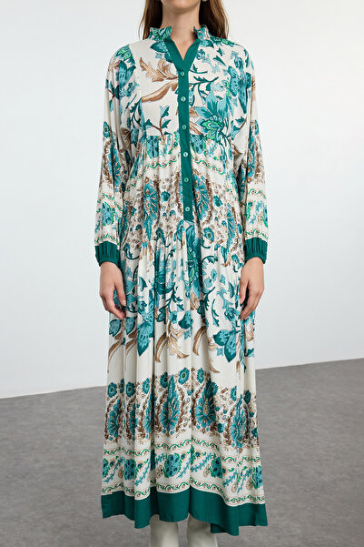 Trendyol Modest Πράσινο φλοράλ υφαντό φόρεμα από βισκόζη TCTSS24EB00221