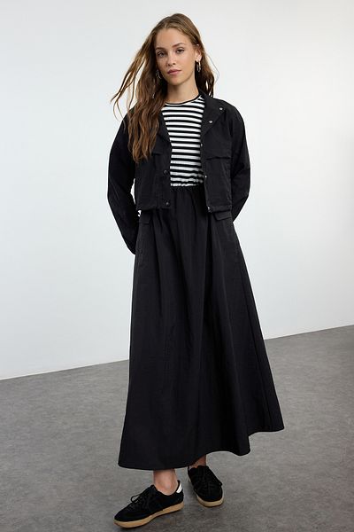 Trendyol Modest Rauchfarbenes Kleid- und Jackenset - TCTAW25US00098