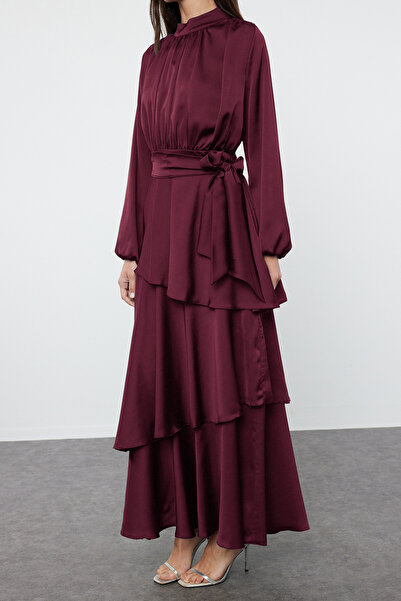 Trendyol Modest Vínová sukně vrstvené saténové tkané večerní šaty TCTSS24DB00050