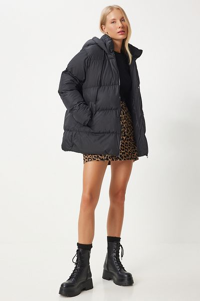 Happiness İstanbul Schwarze, übergroße Pufferjacke mit Kapuze für Damen RV00068