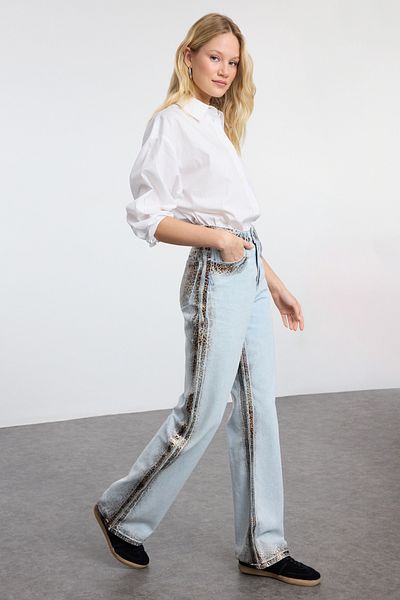 Trendyol Collection Blugi cu picioare largi cu imprimeu leopard metalic cu talie înaltă - Albastru deschis TWOAW25JE00324