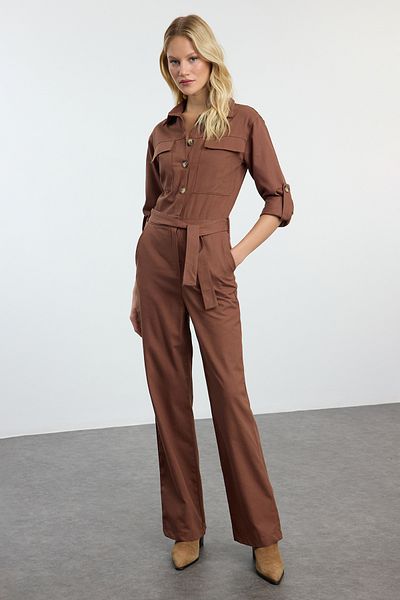 Trendyol Collection Μακριά καφέ ολόσωμη φόρμα - ζωσμένη και λεπτομερής τσέπη Twoaw25tu00006