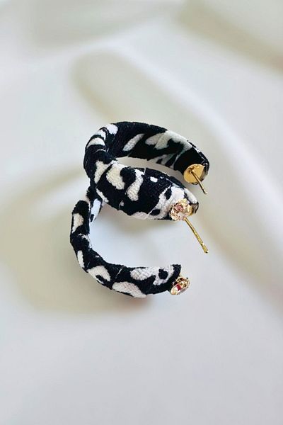 PETEK AKSESUAR Zebra Fabric Hoop Design Earrings