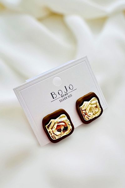 PETEK AKSESUAR BOJO Asymmetric Square Earrings - Minimal Design