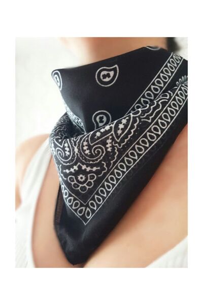 PETEK AKSESUAR Paisley Patterned Bandana