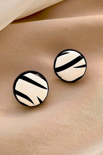 PETEK AKSESUAR Leather Design Zebra Pattern Earrings