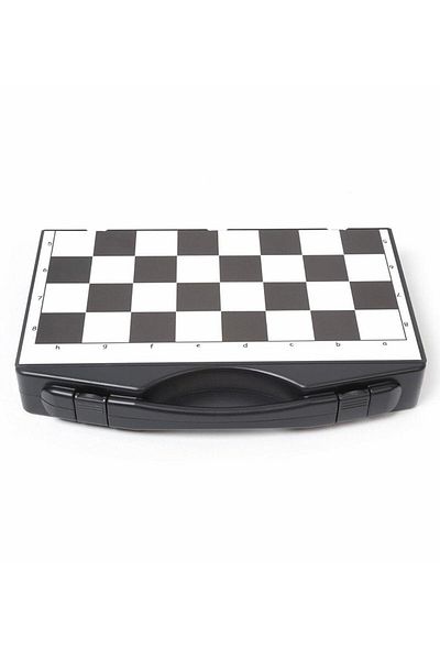 EA Chess Set with Bag Model