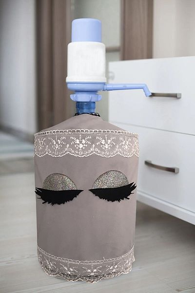 Nisahometeks Carcasă pentru sticle (potrivită pentru sticle de plastic de 19 l)