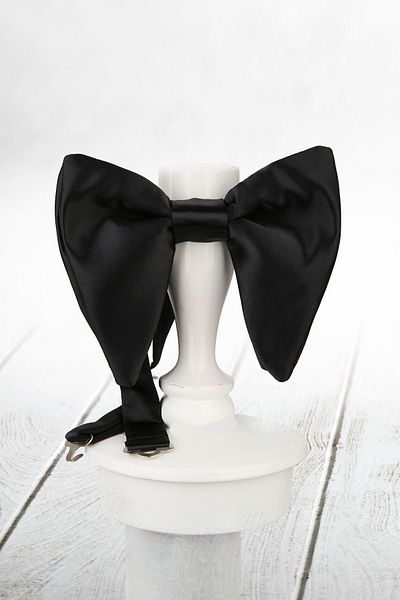 La Pescara Black Satin Bow Tie SP42