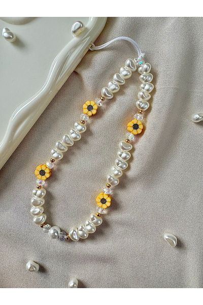 MİRAZ TASARIM Daisy Figured Pearl Phone Charm - Miracl Design