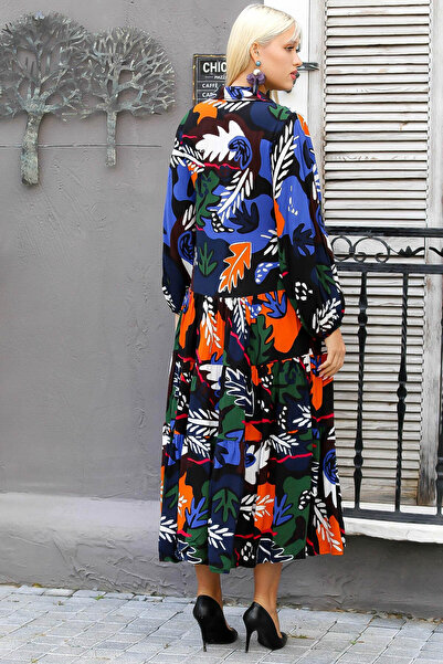 Chiccy Γυναικείο μαύρο φόρεμα με στρογγυλή λαιμόκοψη φλοράλ με κουμπιά oversize casual υφασμένο βισκόζη