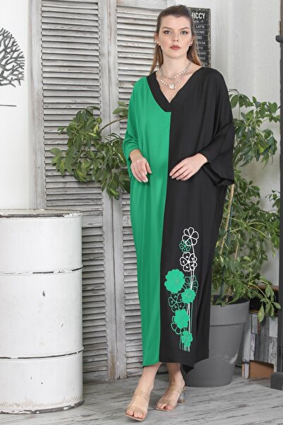 Chiccy V-Neck Embroidered Black-Green Oversize Casual Dress - Hidden Pocket, 3/4 Sleeve