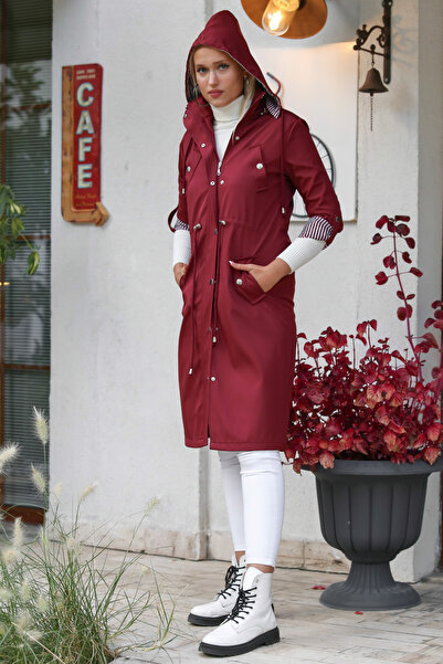 Chiccy Kadın Bordo Kapüşonlu Uzun Kol Cepli Astarlı Büzgülü Midi Oversize Casual Dokuma Trençkot