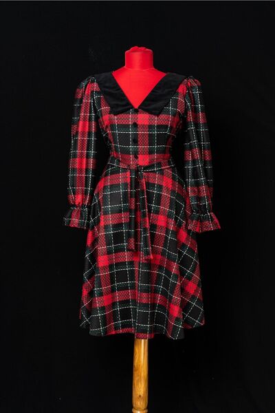 Sihirli Düğmeler Retro Elbise