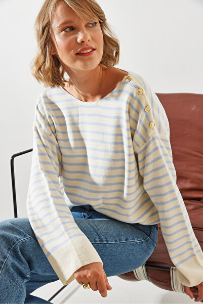 Bianco Lucci Striped Shoulder Buttoned Women's Sweater - 20247511