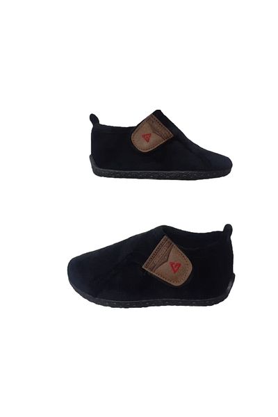 GEZER Ultra Light Plush Slippers for Boys - Black Gzerr56-007