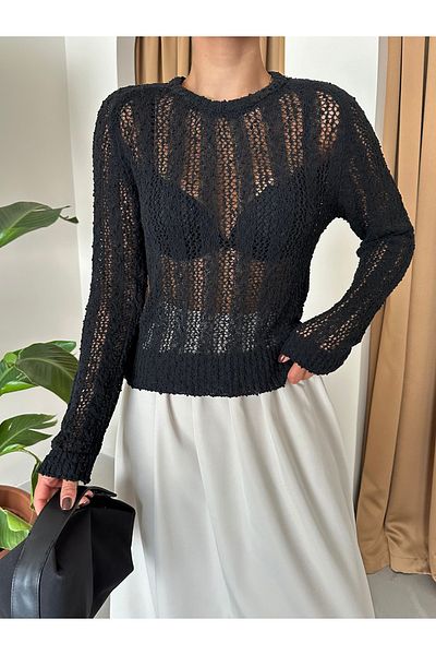 Laluvia Schwarze Strickbluse – Spinnennetz-Detail