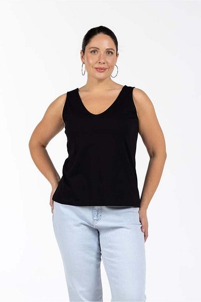 LUOKK بلوزة سوداء برقبة على شكل حرف V - أشرطة سميكة وSara Sitting