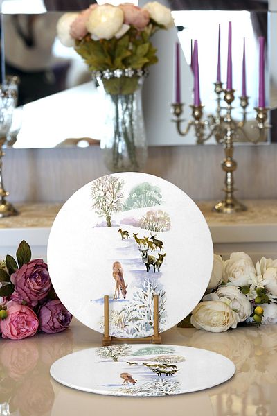 Realhomes 2-Piece Winter Themed Digital Printed Decorative Round Plate & Placemat with Deer Drawing