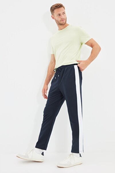 Trendyol Collection Jogginghose - Dunkelblau - Relaxed