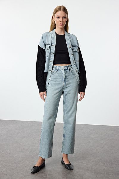 Trendyol Collection Світло-блакитні прямі джинси TWOAW25JE00307 з вирізними кишенями на високій талії