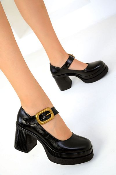 SOHO Klassische schwarze Damenschuhe mit Absatz - 19542
