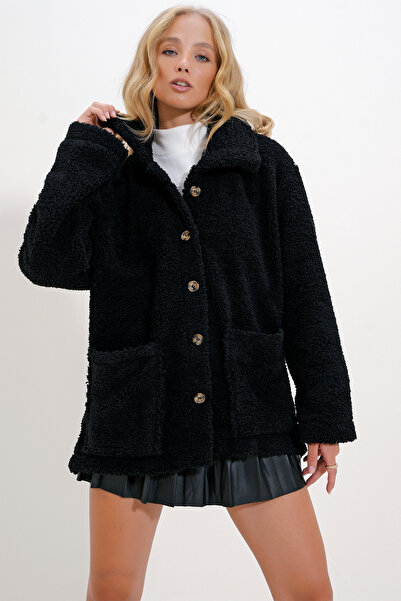 Trend Alaçatı Stili Černá plyšová bunda - dvojitá kapsa, šálový límec na knoflíky, Alc-X12703