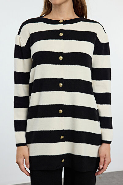 Trendyol Modest Σετ ζακέτα και παντελόνι με μαύρη ριγέ πλεκτά - TCTAW25US00034