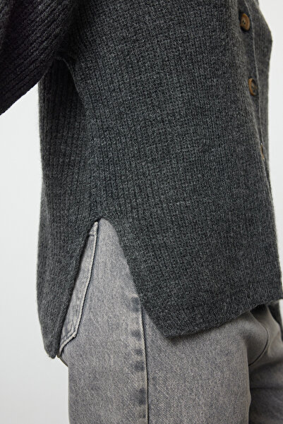 Trendyol Collection Anthracite Soft Textured Knitwear Cardigan - Sustainable Twoaw25Hi00316