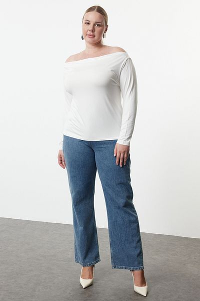 Trendyol Curve Μπλούζα Carmen/Madonna Collar Plus Size - Ευέλικτη και ντραπέ TBBAW23AF00031