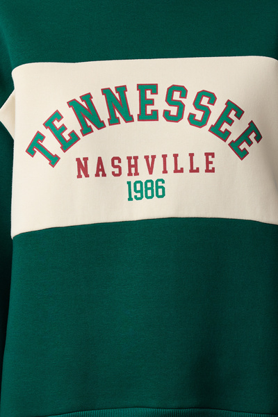 Trendyol Collection Πράσινο φούτερ φλις oversize - στάμπα με σύνθημα, χοντρό εσωτερικό TWOAW25sw00138