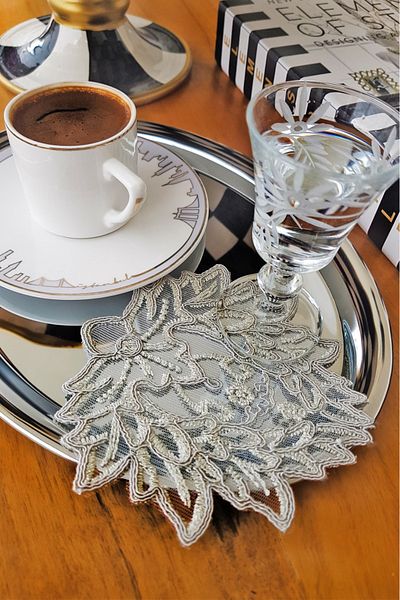 RUBİ PORSELEN Fowers 6-Piece Model Guipure Lace Coffee Cocktail Presentation Napkin