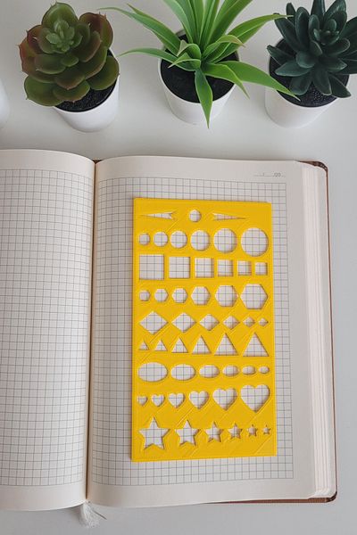 Karmelom Studio Montessori Bullet Journal - Basic Shapes and Stencil Ruler