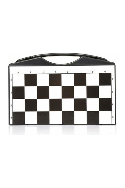 EA Chess Set with Bag Model