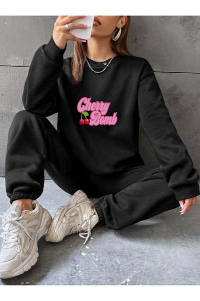 Pink Sky Анцуг с голямо деколте и щампа "CHERRY Bomb"
