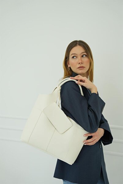 Madamra Off-White Women's Bag with Hand and Shoulder Carrying Option - Side Pocket and Wallet Detail