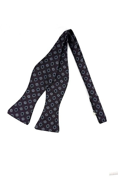 Kravatkolik Claret Red Motif Pattern Open Bow Tie AP150