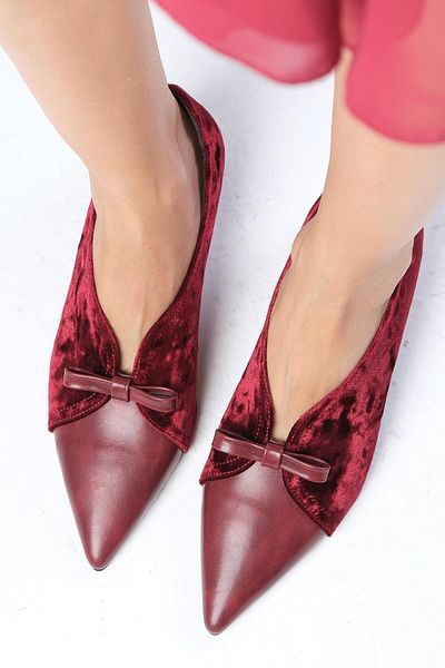 Mio Gusto Burgundy Velvet Short Heeled Pointed Toe Women's Shoes - Sabine