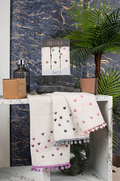 mercan rose Premium Gift 3-Piece Boxed Pompon Embroidered Towel