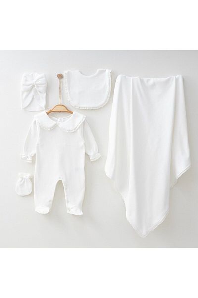 Minimus 5-piece Hospital Discharge Set for Newborn Baby Girl - Blanket Coverall, Bonnet, Gloves